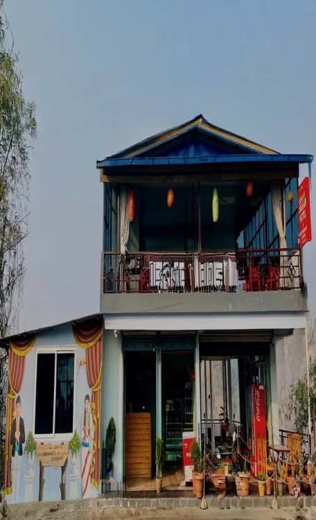 Dragon hotel and restaurant front view