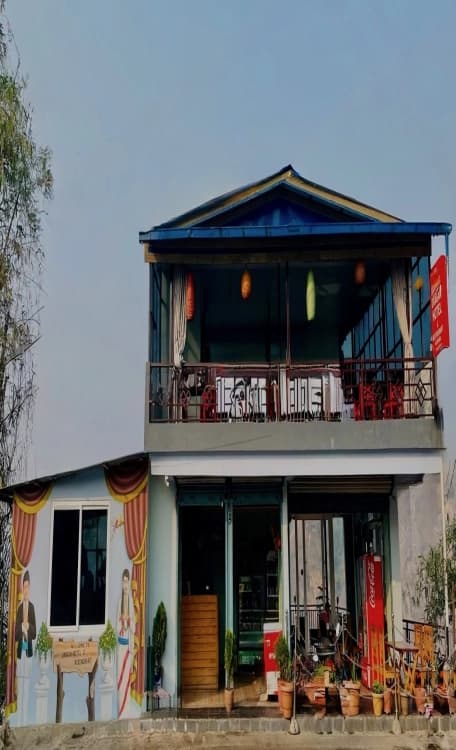 Dragon hotel and restaurant front view